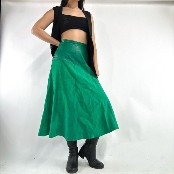 Elegant Green Women's Skirt - Picture 3 of 6